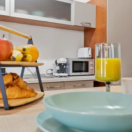 Apartment Luxe Living At Old Town Center Bratislava