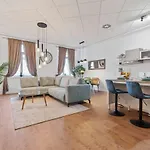 Luxe Living At Old Town Center * Bratislava